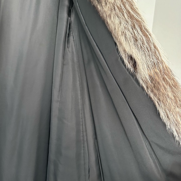 Authentic Ben Ric fur coat. - Picture 2 of 8
